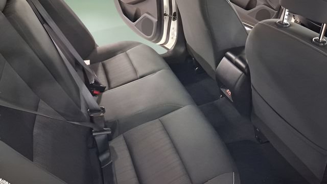 Used 2025 Nissan Altima 2.5 SV FWD image 17