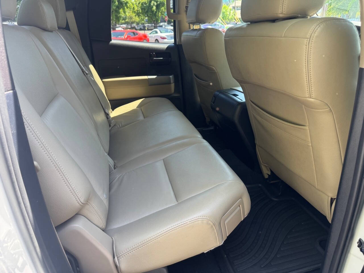 Used 2013 Toyota Tundra 4x4 Double Cab w/ SR5 Pkg image 12