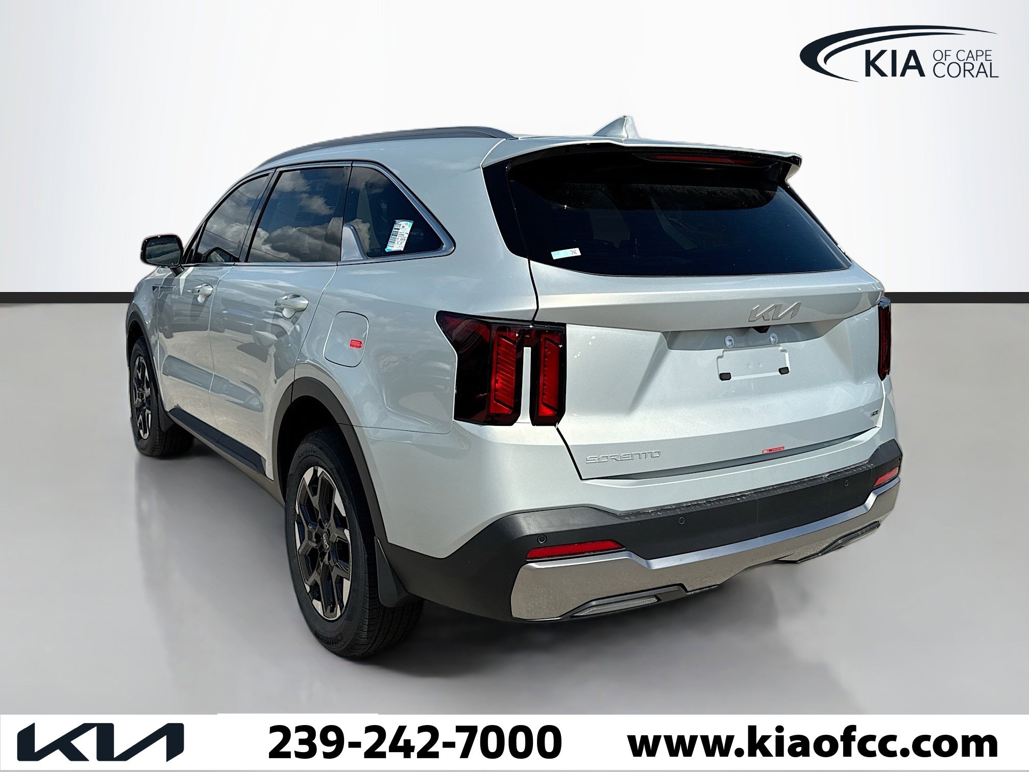 New 2026 Kia Sorento S image 3