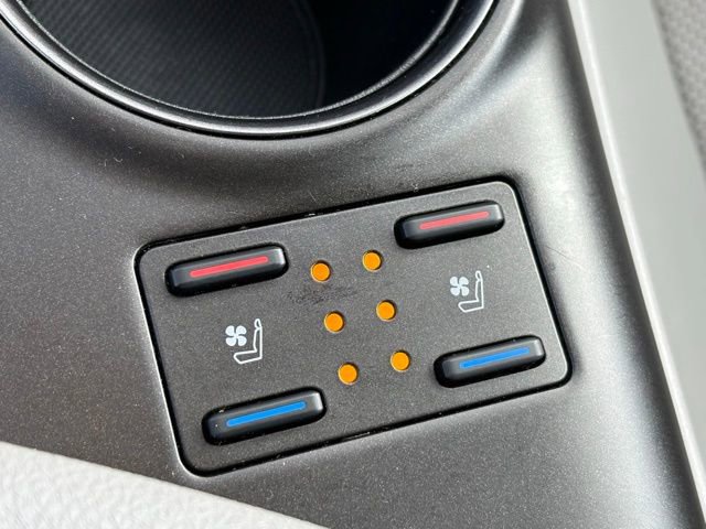 Used 2023 Toyota Camry XSE image 19