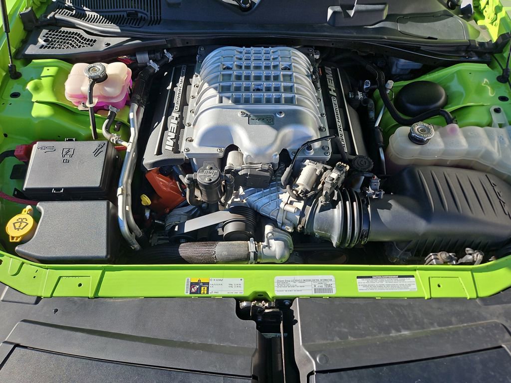 Used 2015 Dodge Challenger SRT Hellcat image 22