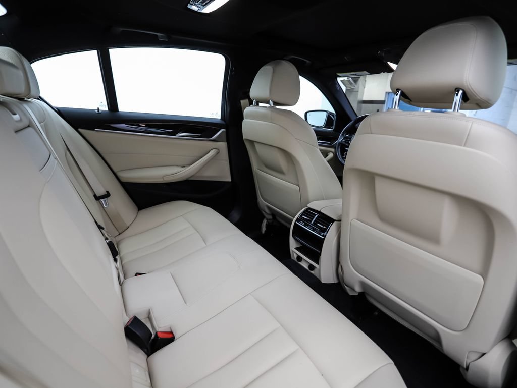 Used 2019 BMW 530i xDrive w/ Convenience Package AWD/4WD image 26
