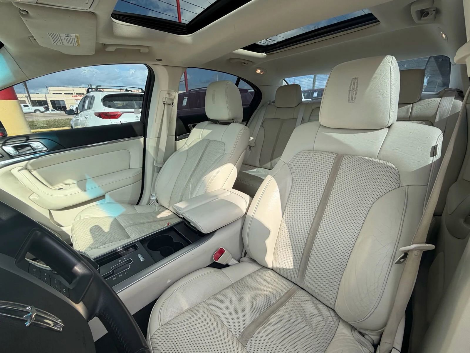 Used 2009 Lincoln MKS Sedan 4D image 9