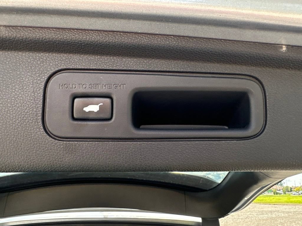 Used 2023 Honda Odyssey Touring image 12