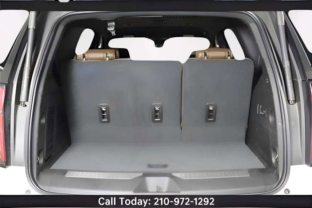 Used 2024 Chevrolet Tahoe High Country w/ Advanced Technology Package image 35