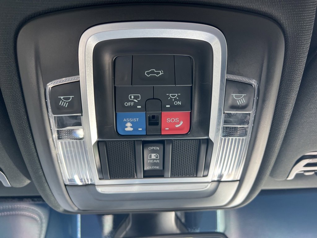 Used 2022 RAM 2500 Laramie w/ Night Edition image 35