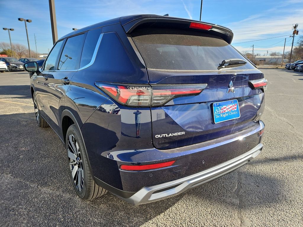 New 2026 Mitsubishi Outlander SE image 9