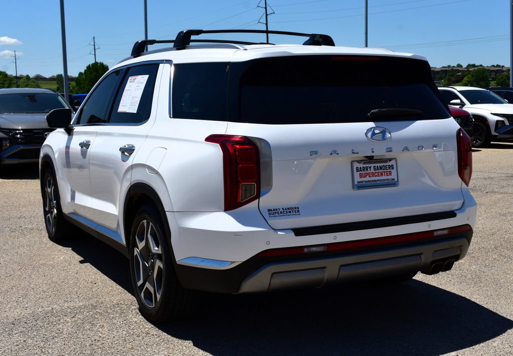 Used 2023 Hyundai Palisade Limited FWD image 4