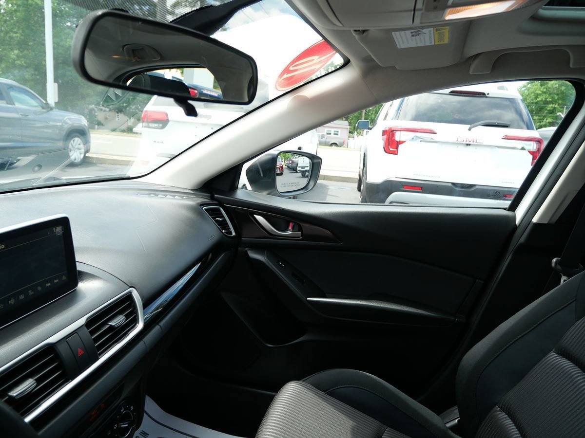 Used 2016 MAZDA MAZDA3 i Touring FWD image 12
