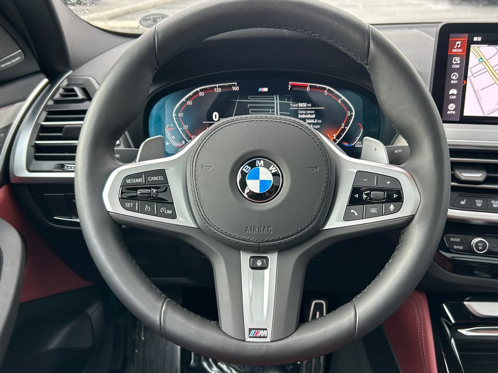 Used 2025 BMW X4 xDrive30i w/ M Sport Package AWD/4WD image 18