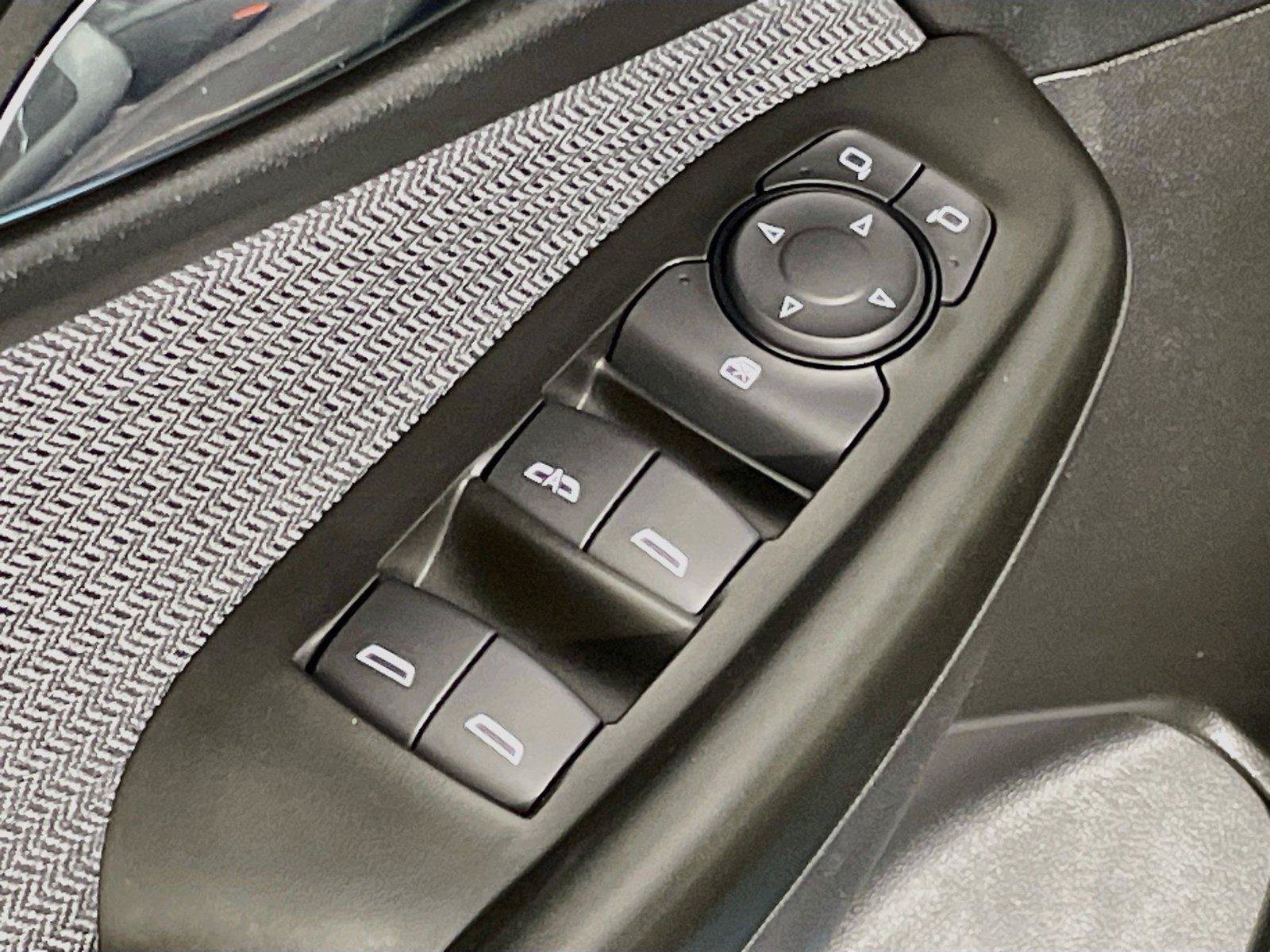 Used 2025 Chevrolet TrailBlazer LT AWD/4WD image 19