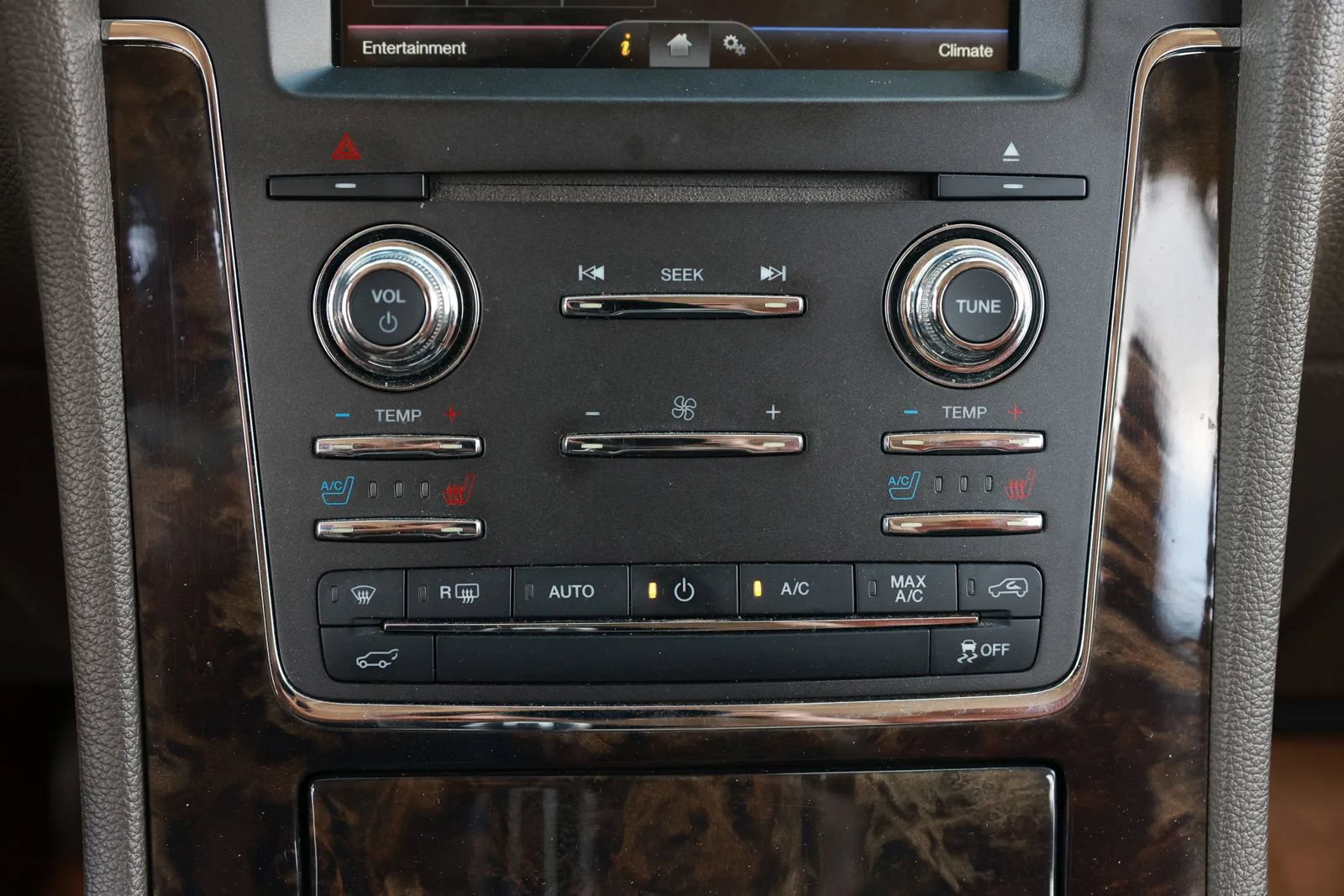 Used 2015 Lincoln Navigator L 2WD image 35