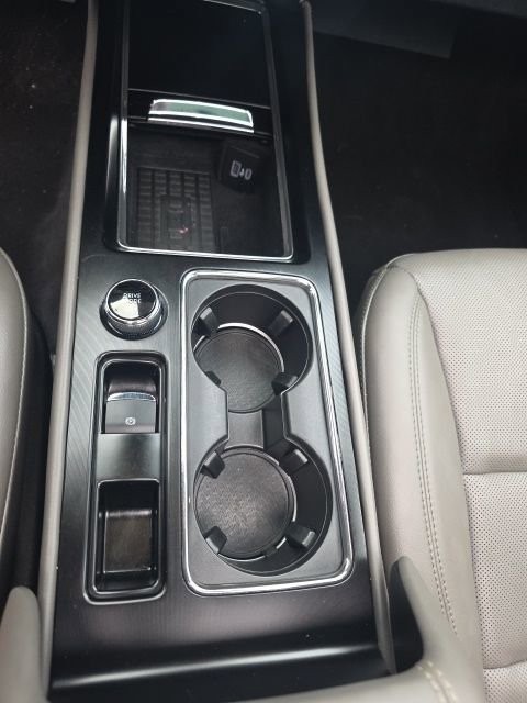 Used 2025 Lincoln Corsair Premiere w/ Equipment Group 101A image 26