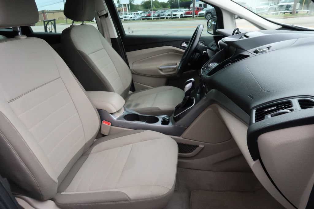 Used 2015 Ford C-MAX SE w/ Equipment Group 203A FWD image 9