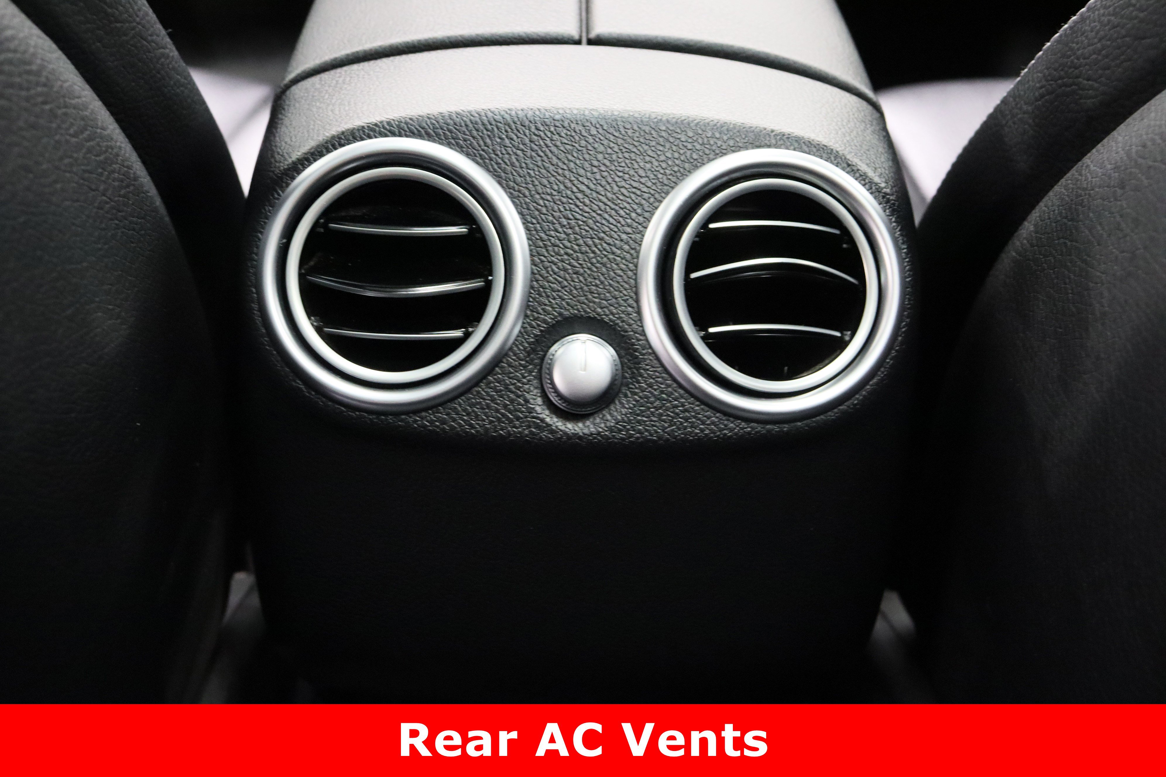 Used 2020 Mercedes-Benz GLC 300 4MATIC image 31