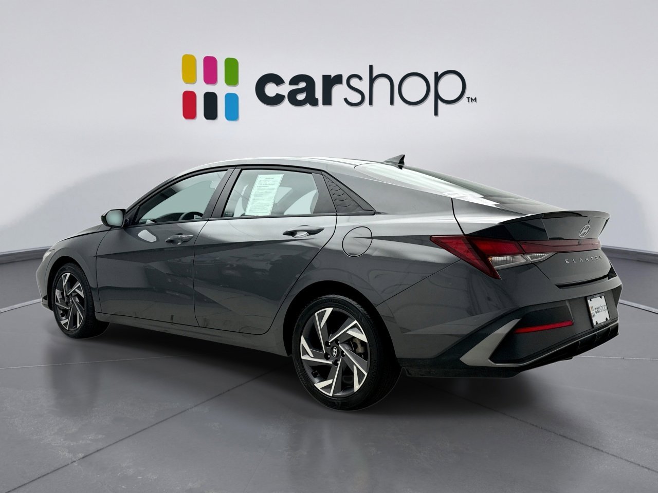 Used 2025 Hyundai Elantra Sport image 3