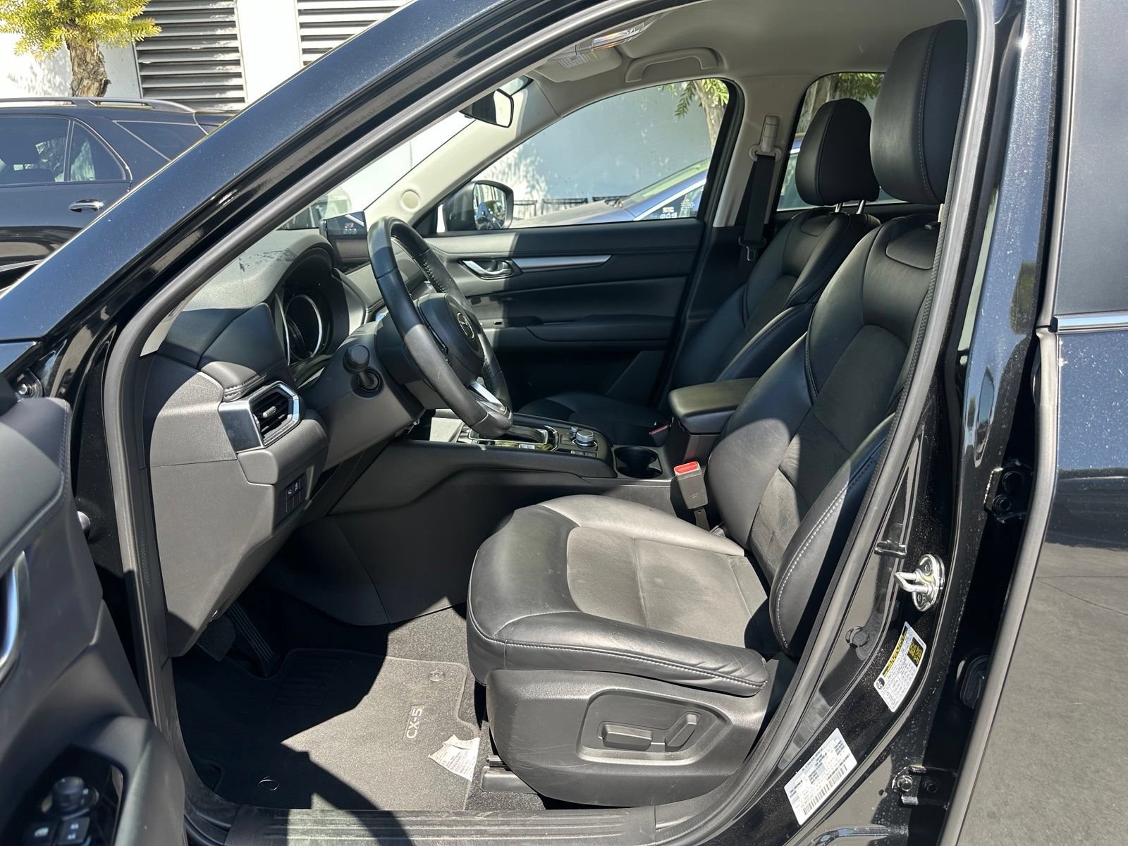 Used 2023 MAZDA CX-5 AWD 2.5 S w/ Select Package image 2