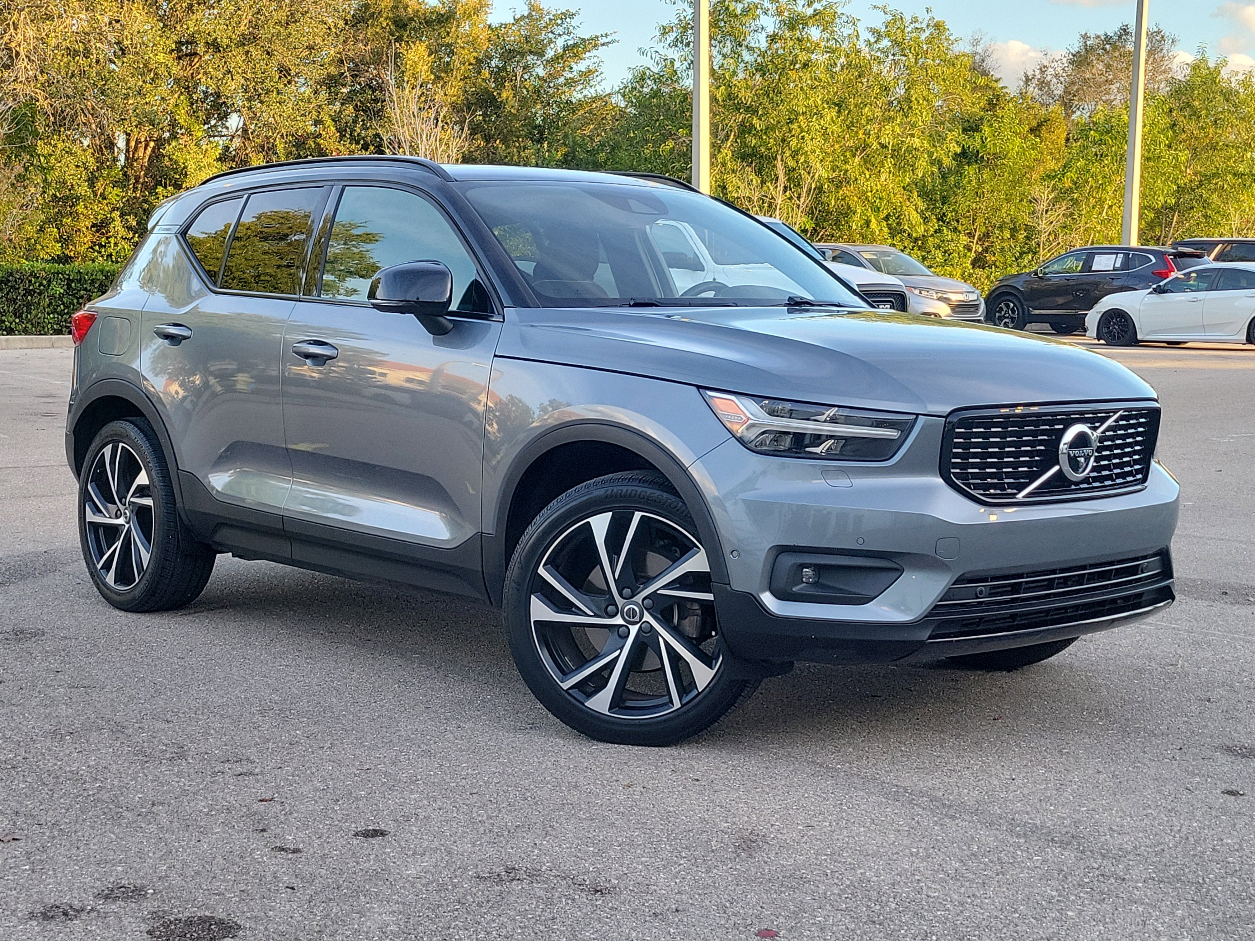 Used 2019 Volvo XC40 T5 R-Design image 33