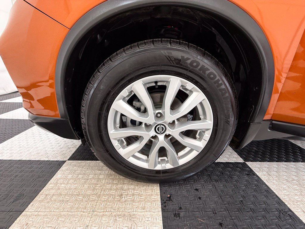 Used 2020 Nissan Rogue SV FWD image 10