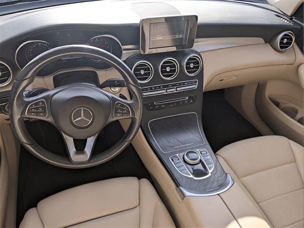 Used 2018 Mercedes-Benz GLC 300 image 24