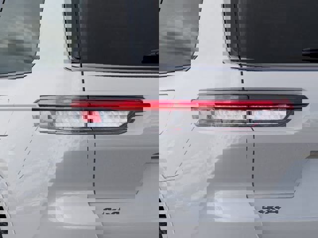 New 2026 Jeep Grand Cherokee L Summit w/ Obsidian Package image 5