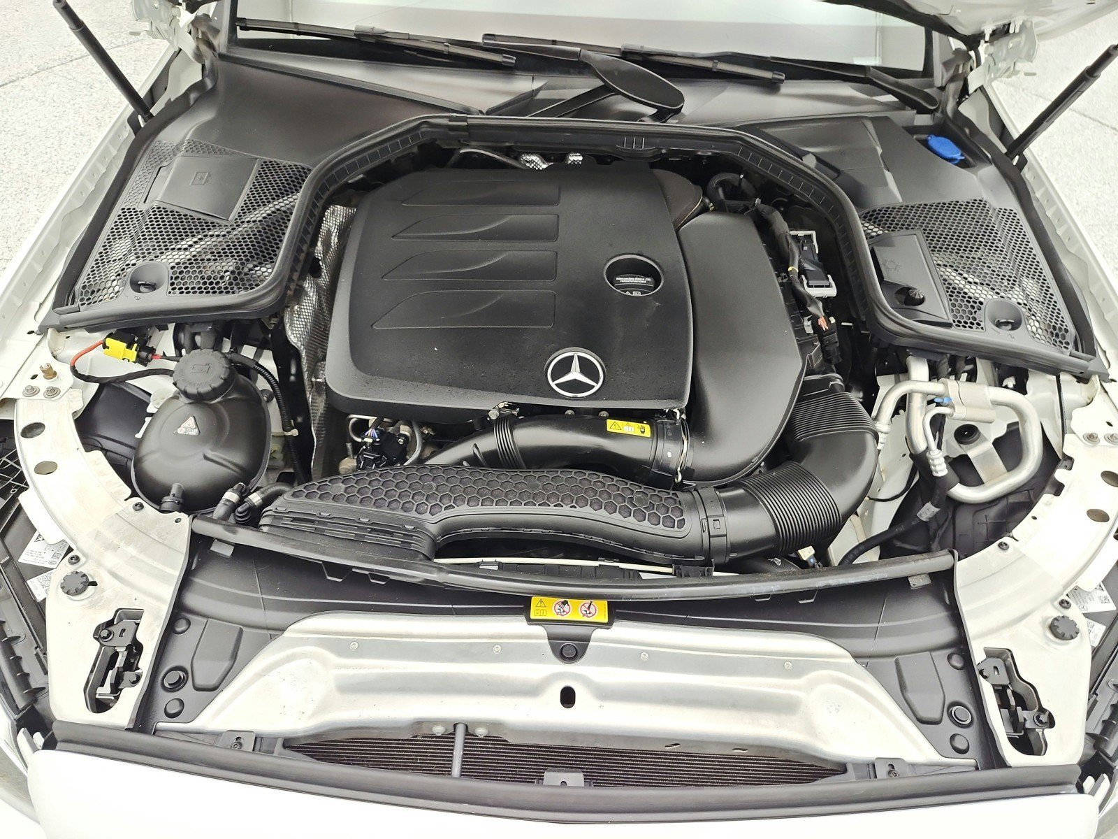 Used 2020 Mercedes-Benz C 300 Sedan image 17