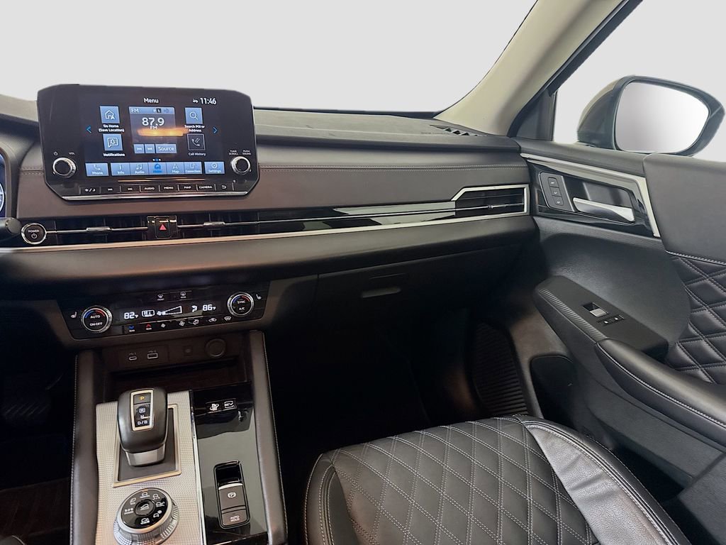 Used 2023 Mitsubishi Outlander SEL image 21