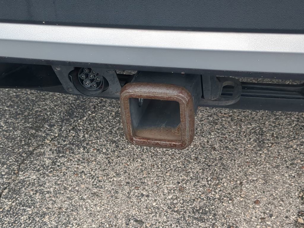 Used 2019 Volkswagen Atlas SE w/ Towing Package image 12