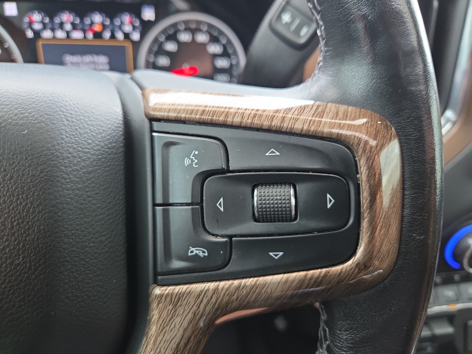 Certified 2021 Chevrolet Silverado 1500 High Country w/ Technology Package AWD/4WD image 24