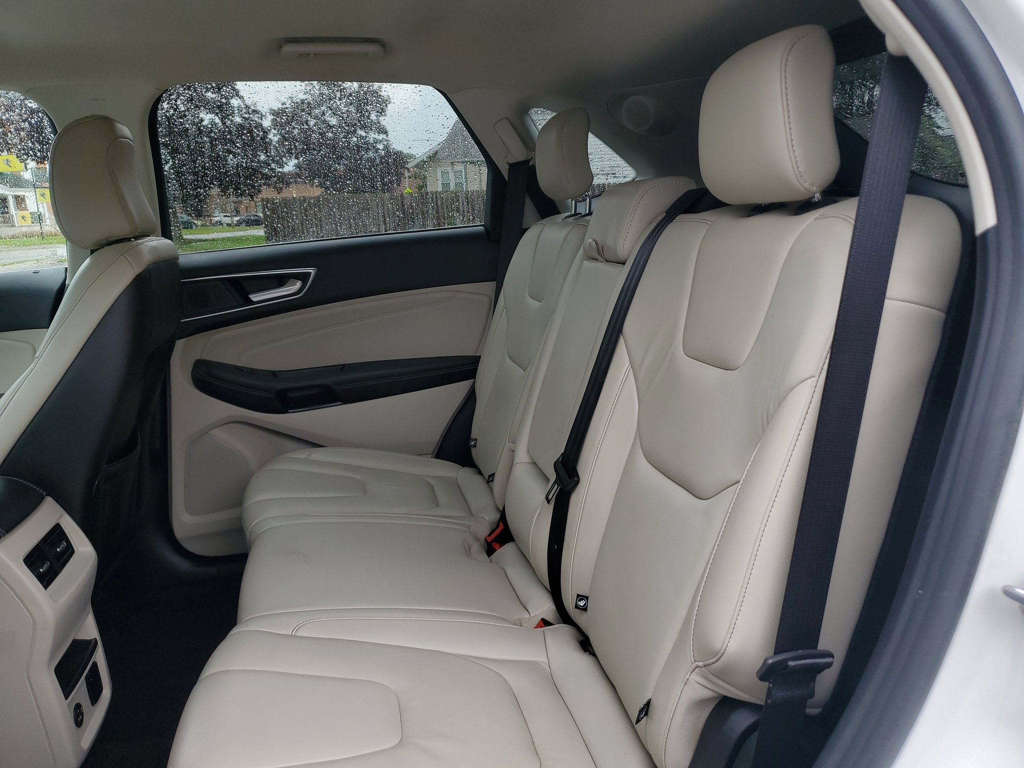 Used 2021 Ford Edge Titanium AWD/4WD image 10