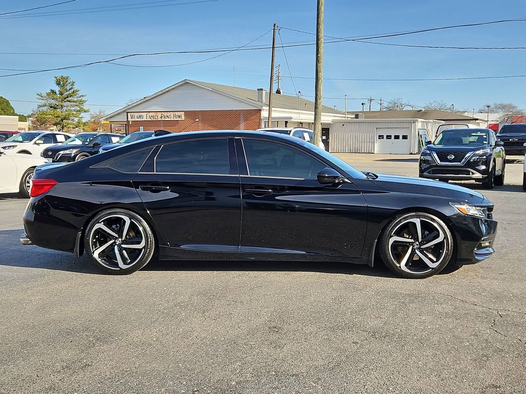 Used 2018 Honda Accord Sport image 8