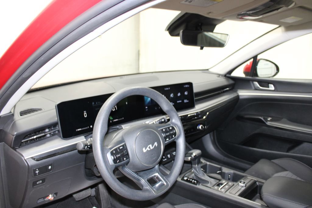 Used 2025 Kia K5 LXS image 13