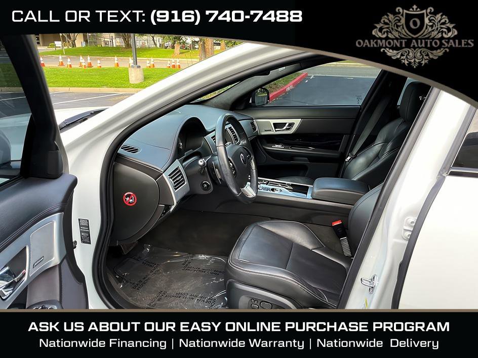 Used 2015 Jaguar XF Sport RWD image 15