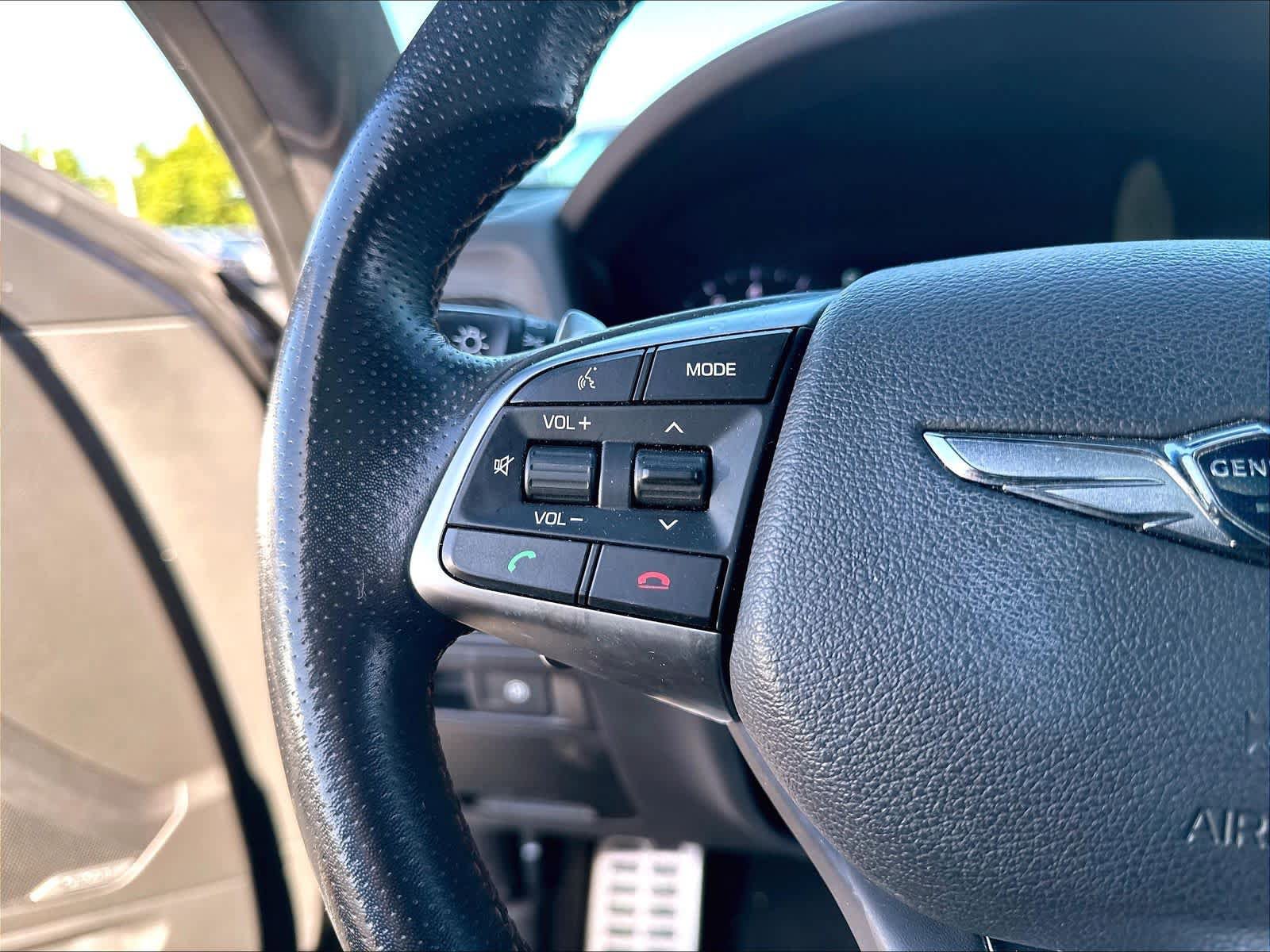 Used 2018 Genesis G80 3.3T Sport RWD image 13