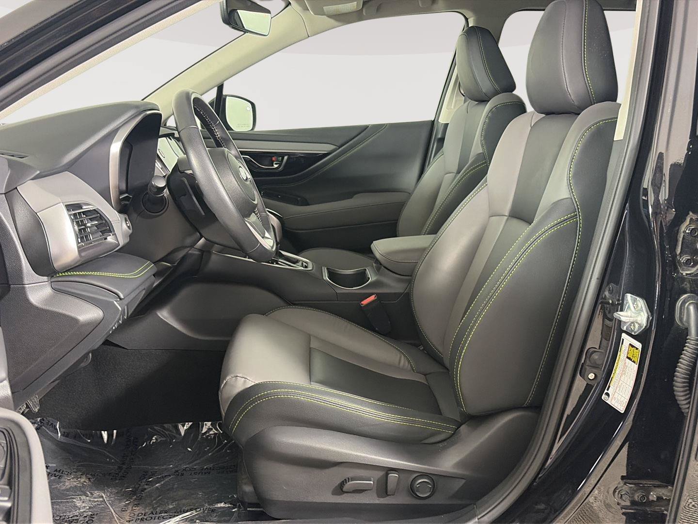 Used 2023 Subaru Outback Onyx Edition AWD/4WD image 6