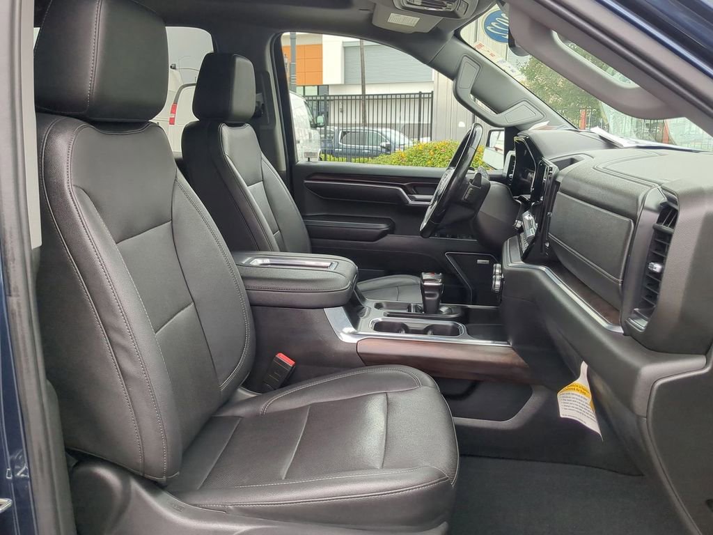 Used 2022 GMC Sierra 1500 SLT w/ SLT Convenience Package image 31