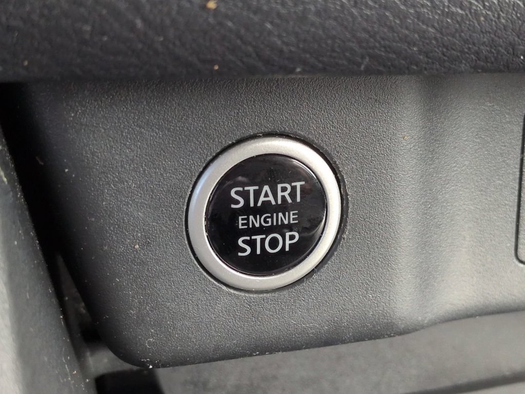 Used 2022 Nissan Rogue SV FWD image 26