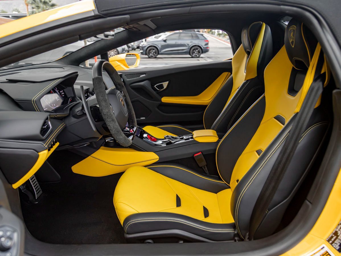 Used 2023 Lamborghini Huracan EVO image 15