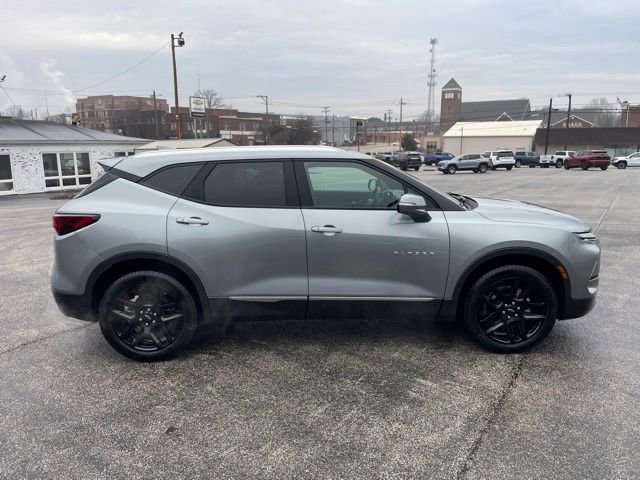 Used 2023 Chevrolet Blazer Premier image 4