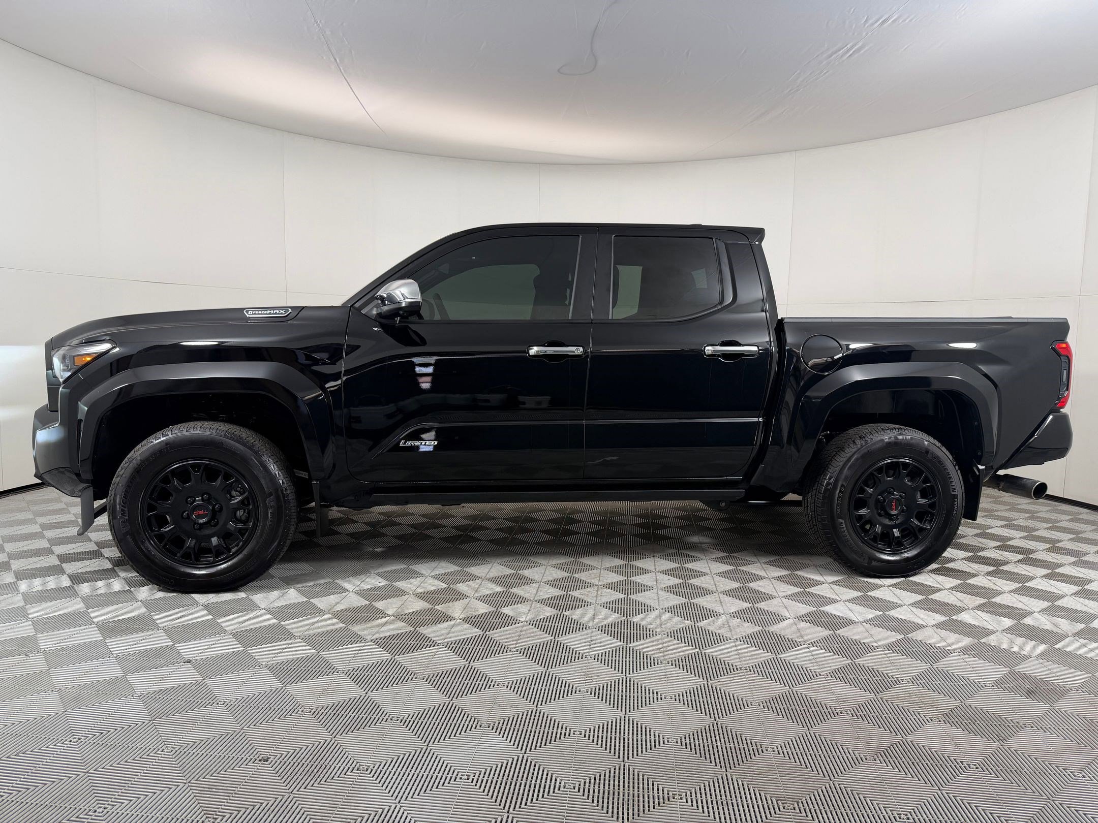 Certified 2024 Toyota Tacoma Limited image 2