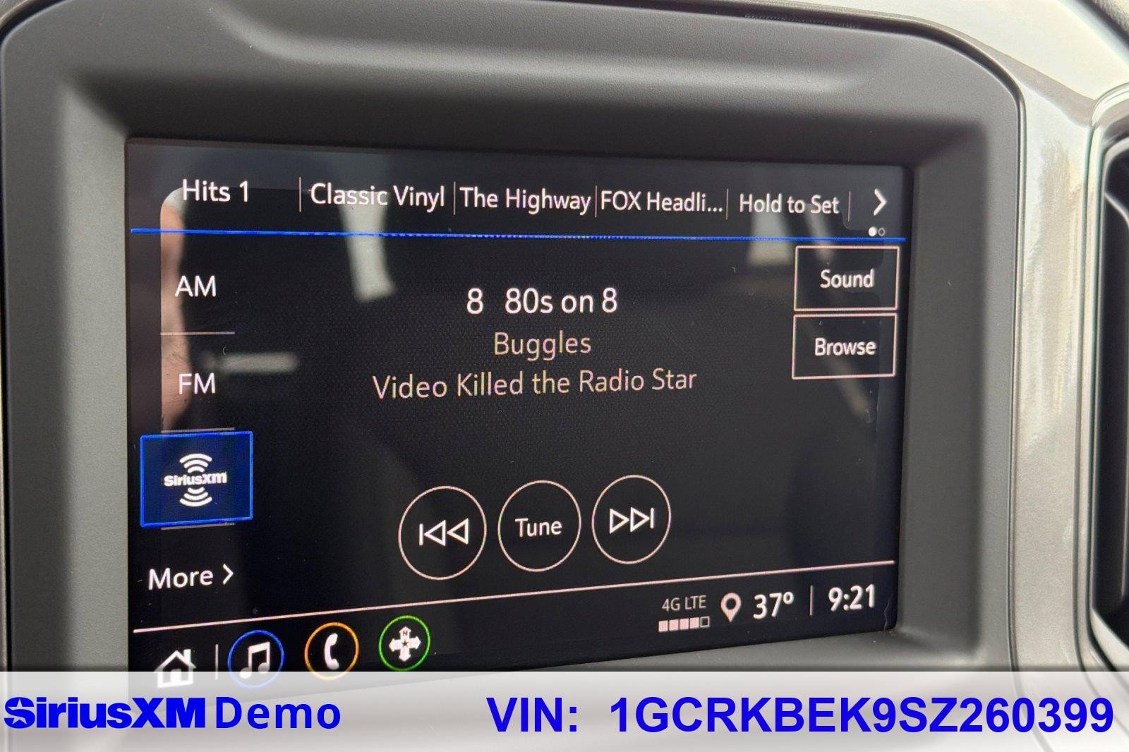 Used 2025 Chevrolet Silverado 1500 Custom w/ LPO, Dark Essentials Package image 23