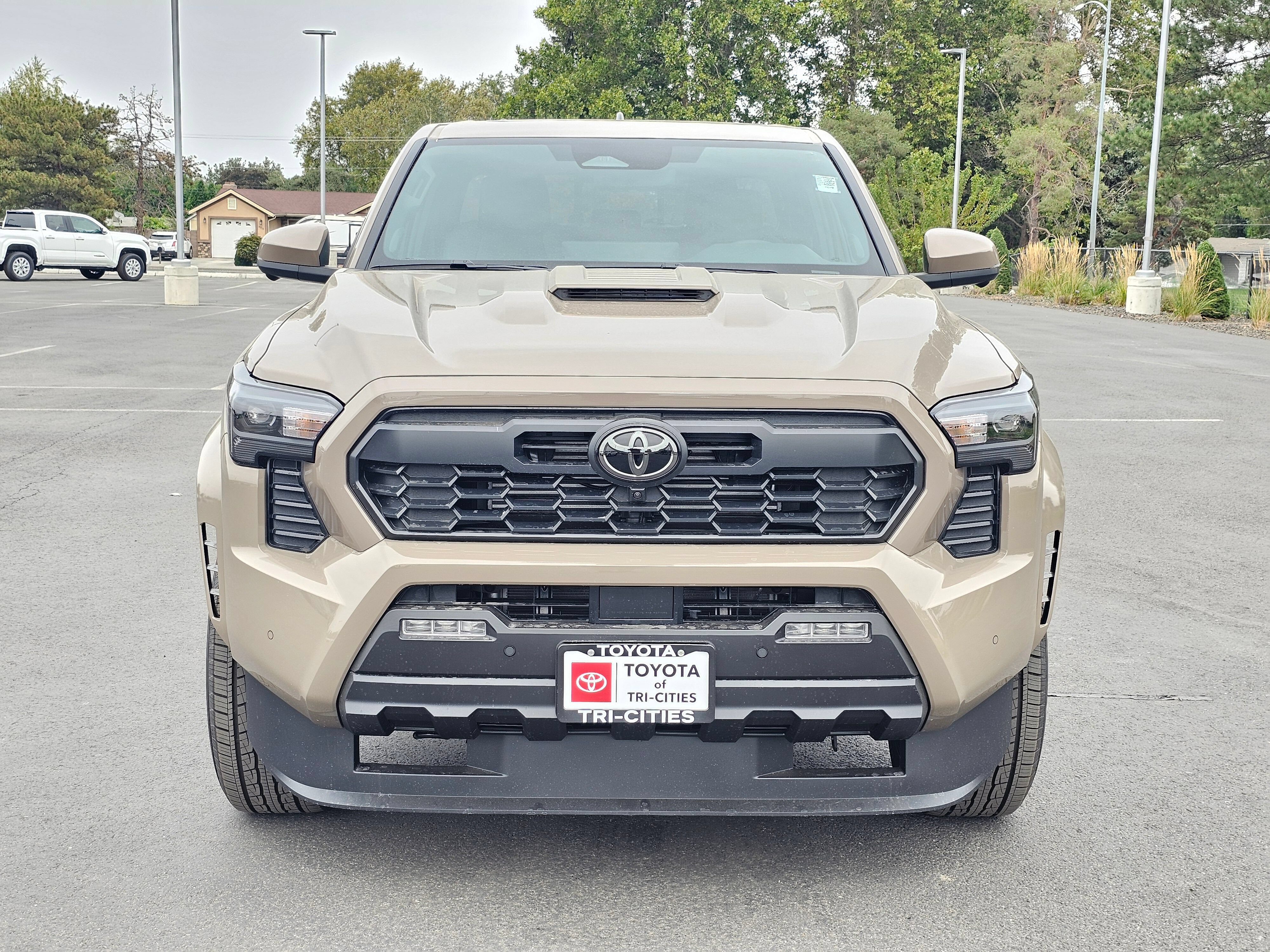 Used 2026 Toyota Tacoma TRD Sport w/ TRD Sport Premium Package AWD/4WD image 7