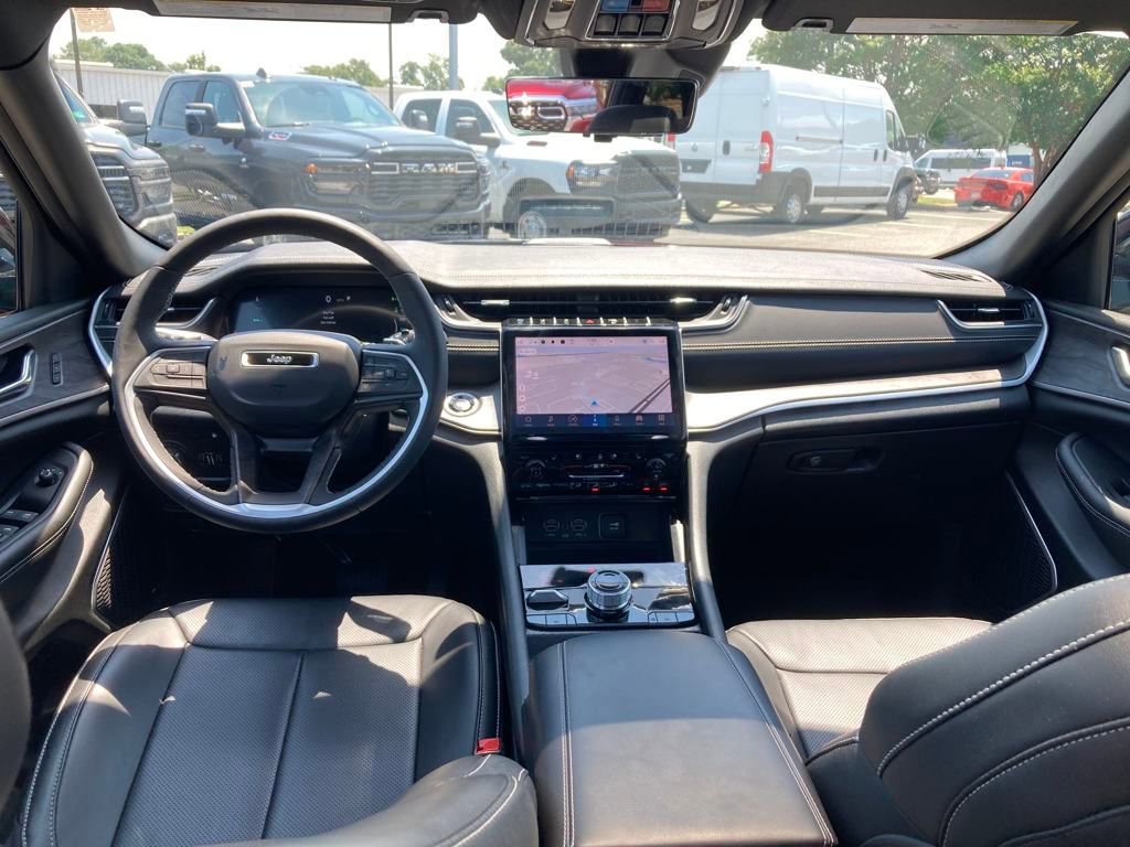 New 2024 Jeep Grand Cherokee Limited 4xe w/ Luxury Tech Group II image 13