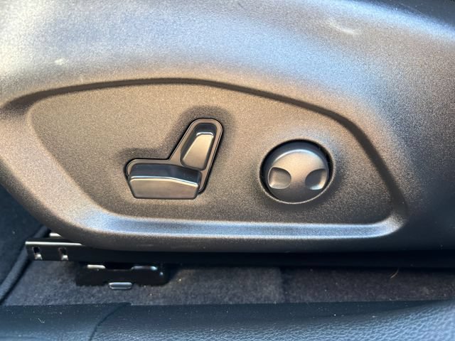 Used 2025 Jeep Compass Limited AWD/4WD image 12