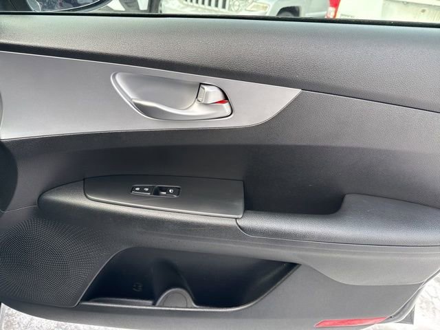 Used 2023 Kia Forte LXS image 41