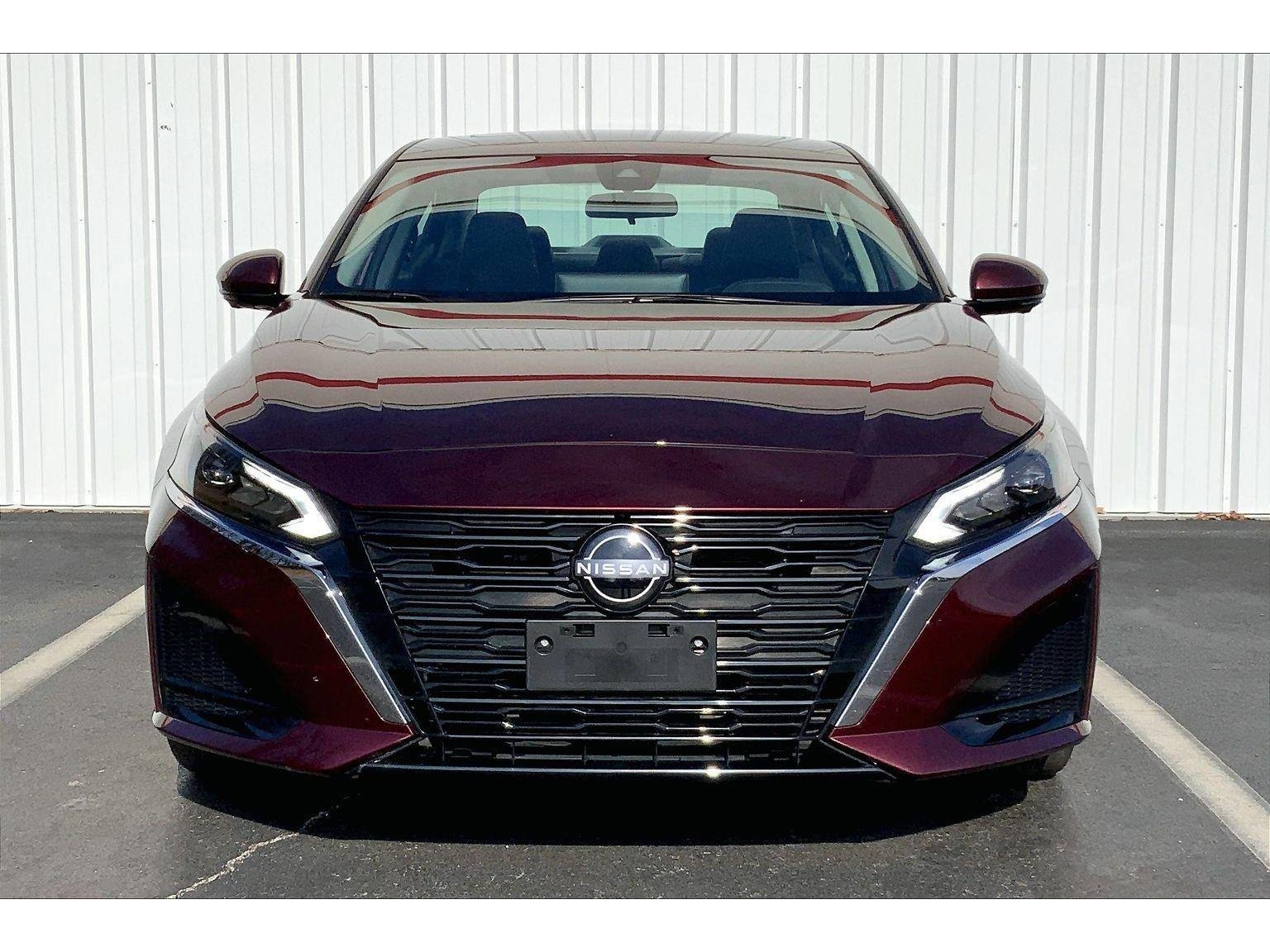 Used 2024 Nissan Altima 2.5 SL image 3