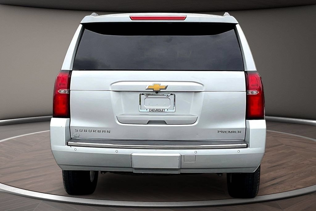 Used 2020 Chevrolet Suburban Premier AWD/4WD image 5