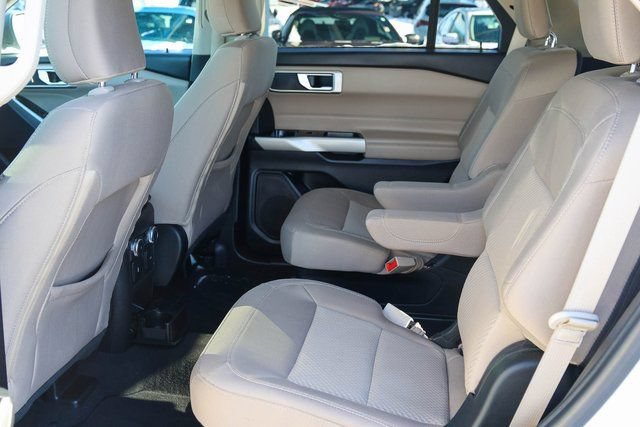 Used 2022 Ford Explorer XLT AWD/4WD image 14