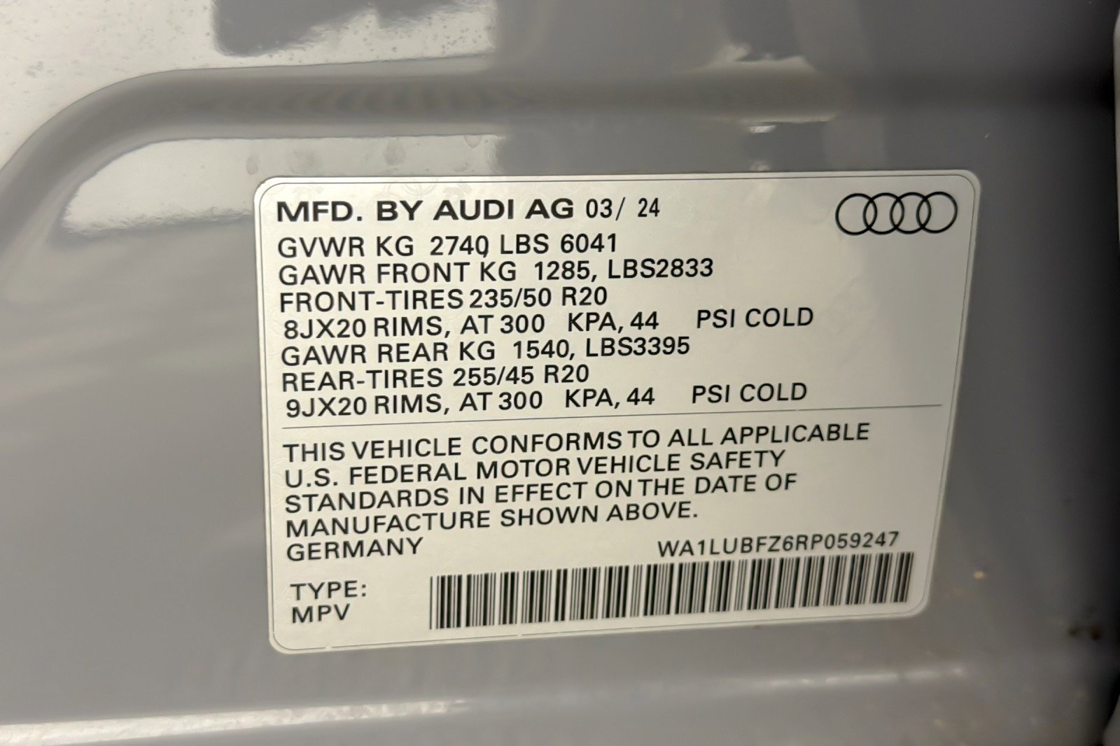Used 2024 Audi Q4 e-tron Premium Plus w/ Premium Plus AWD/4WD image 27