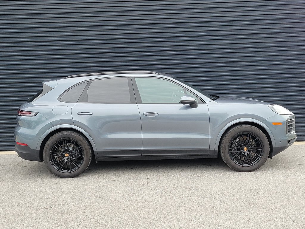 Certified 2026 Porsche Cayenne AWD/4WD image 8